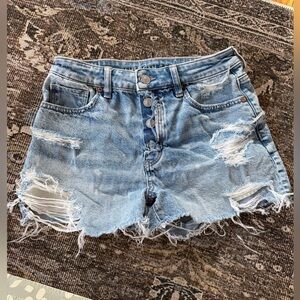 American Eagle Distressed Button Fly Denim Shorts Size 4 Strigid Festival